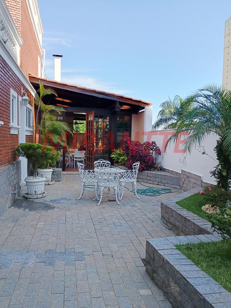 Sobrado de 458m² com 3 quartos em Santana