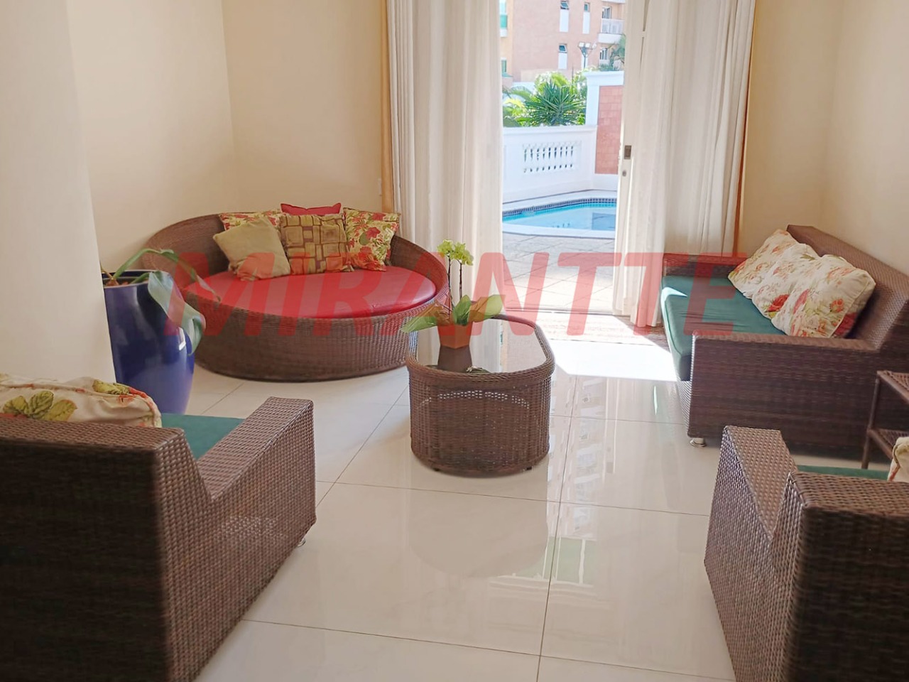 Sobrado de 458m² com 3 quartos em Santana