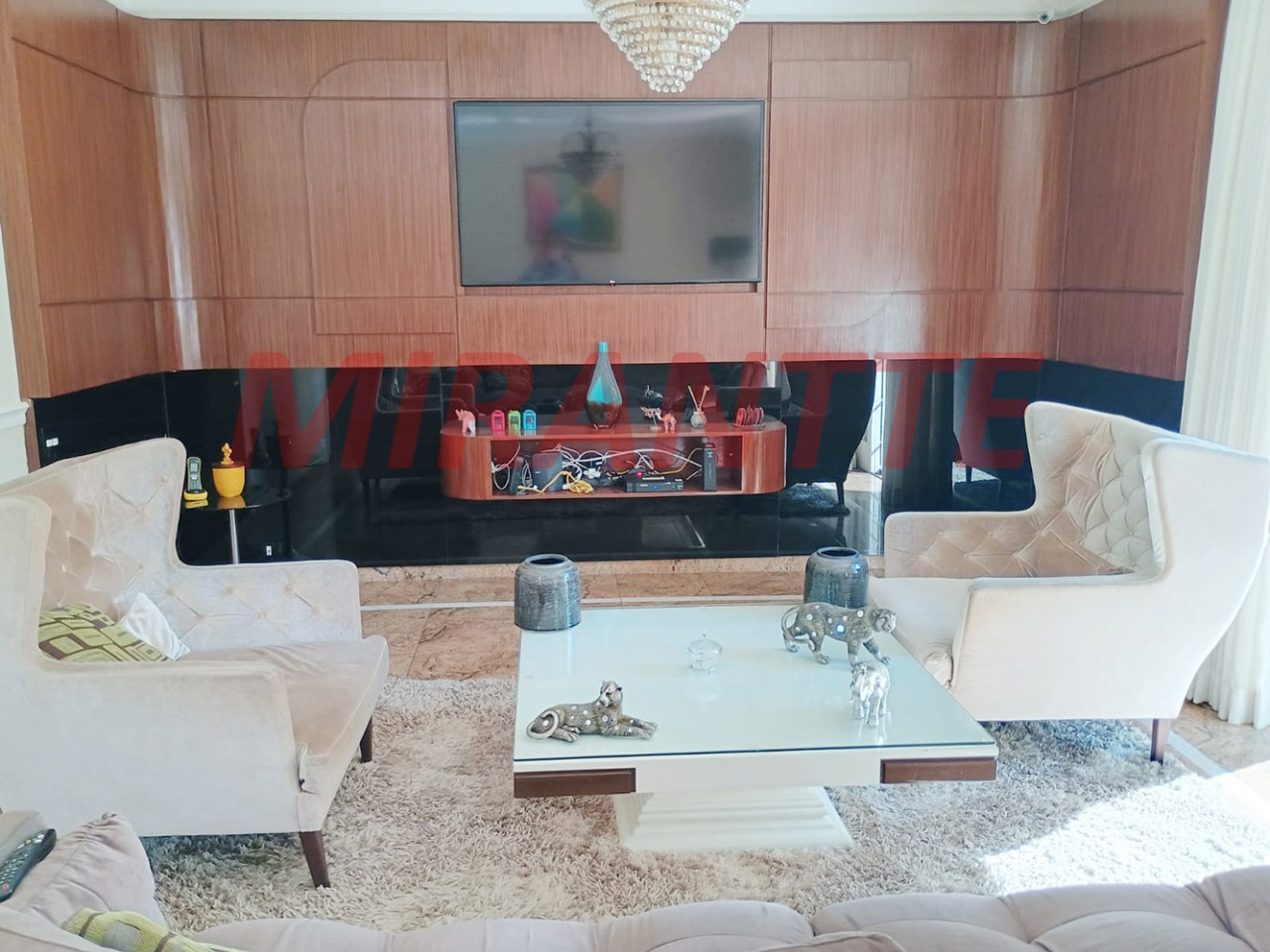 Sobrado de 458m² com 3 quartos em Santana