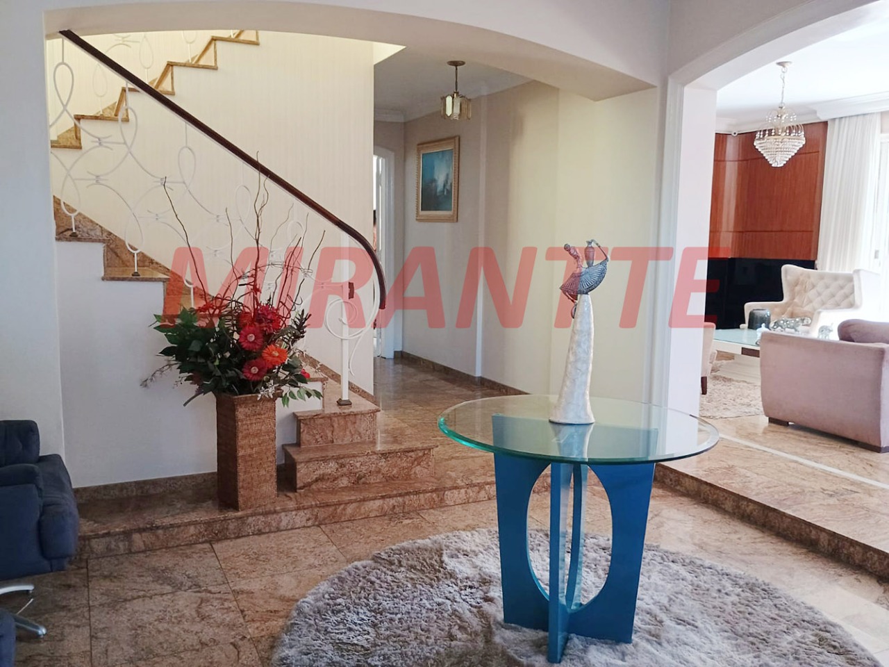 Sobrado de 458m² com 3 quartos em Santana