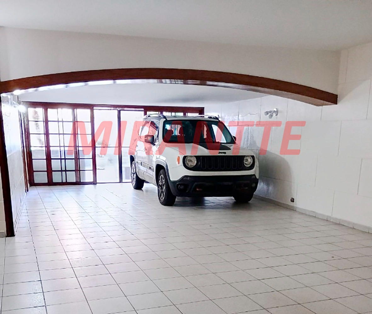 Sobrado de 458m² com 3 quartos em Santana