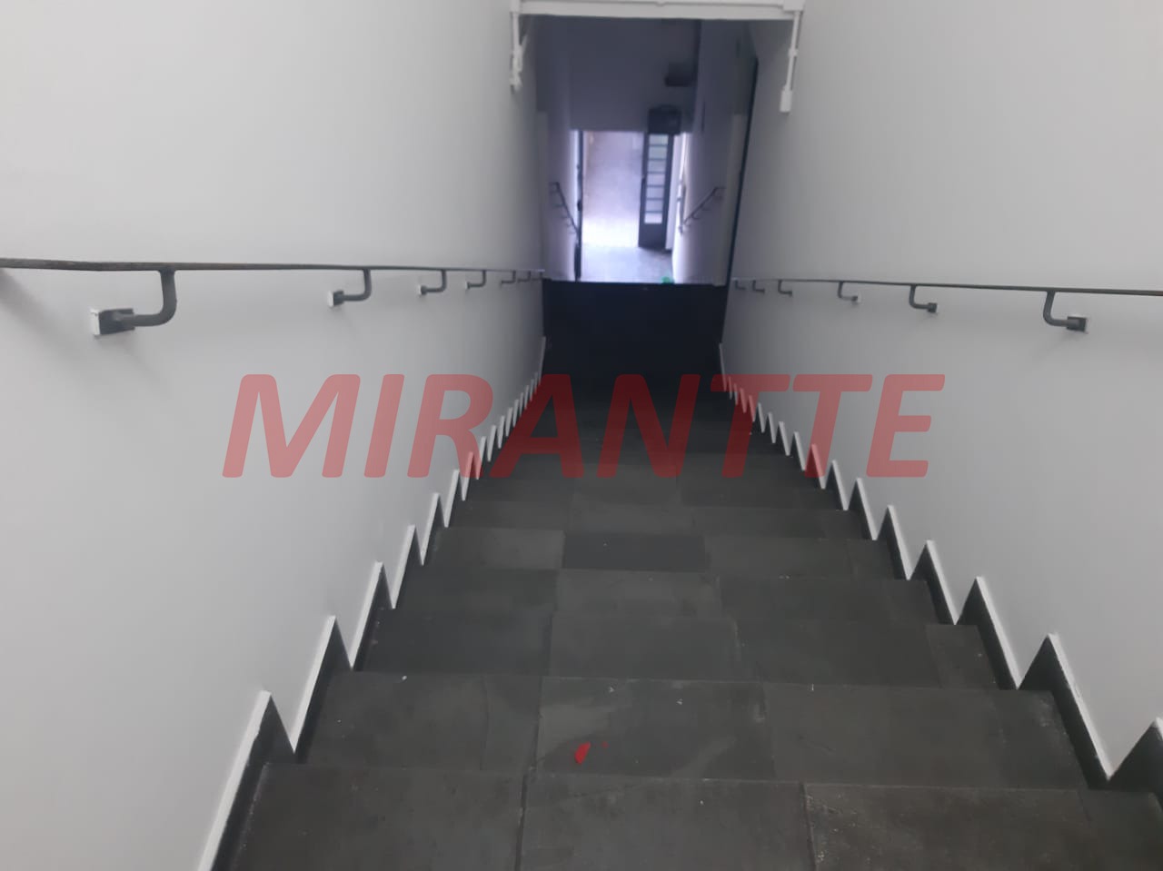 Galpao de 2350m² em Parque Peruche