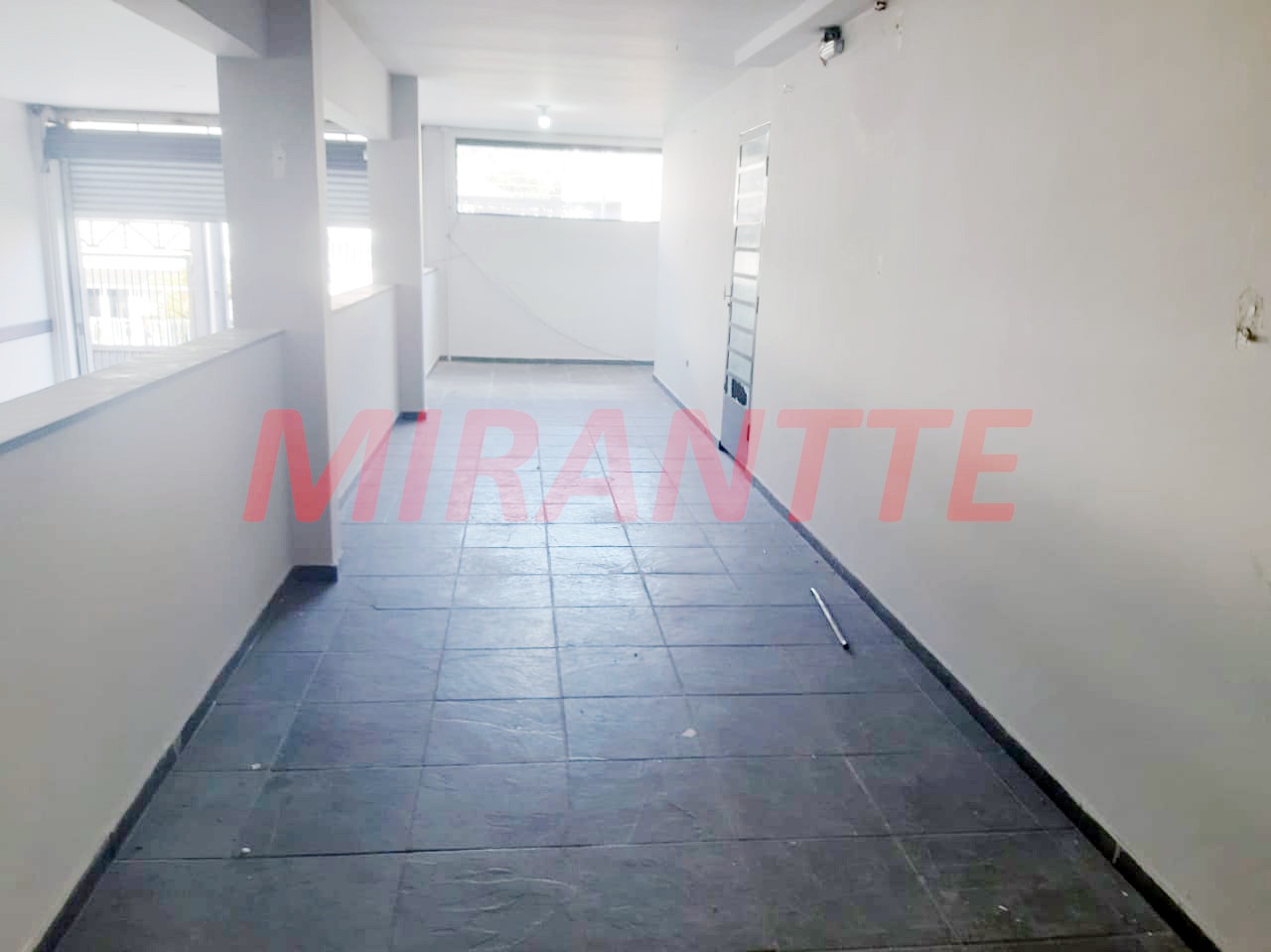 Galpao de 2350m² em Parque Peruche
