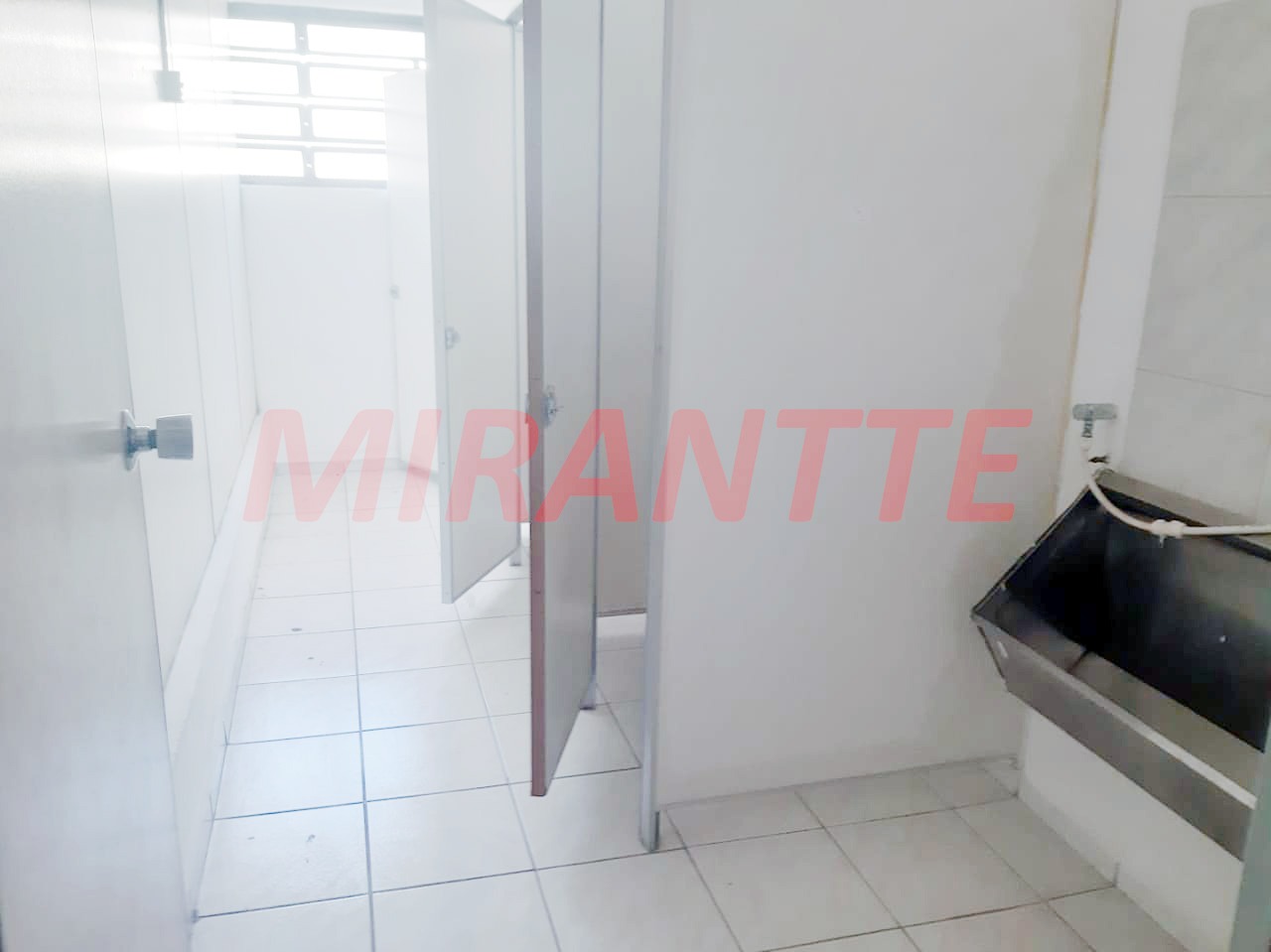 Galpao de 2350m² em Parque Peruche