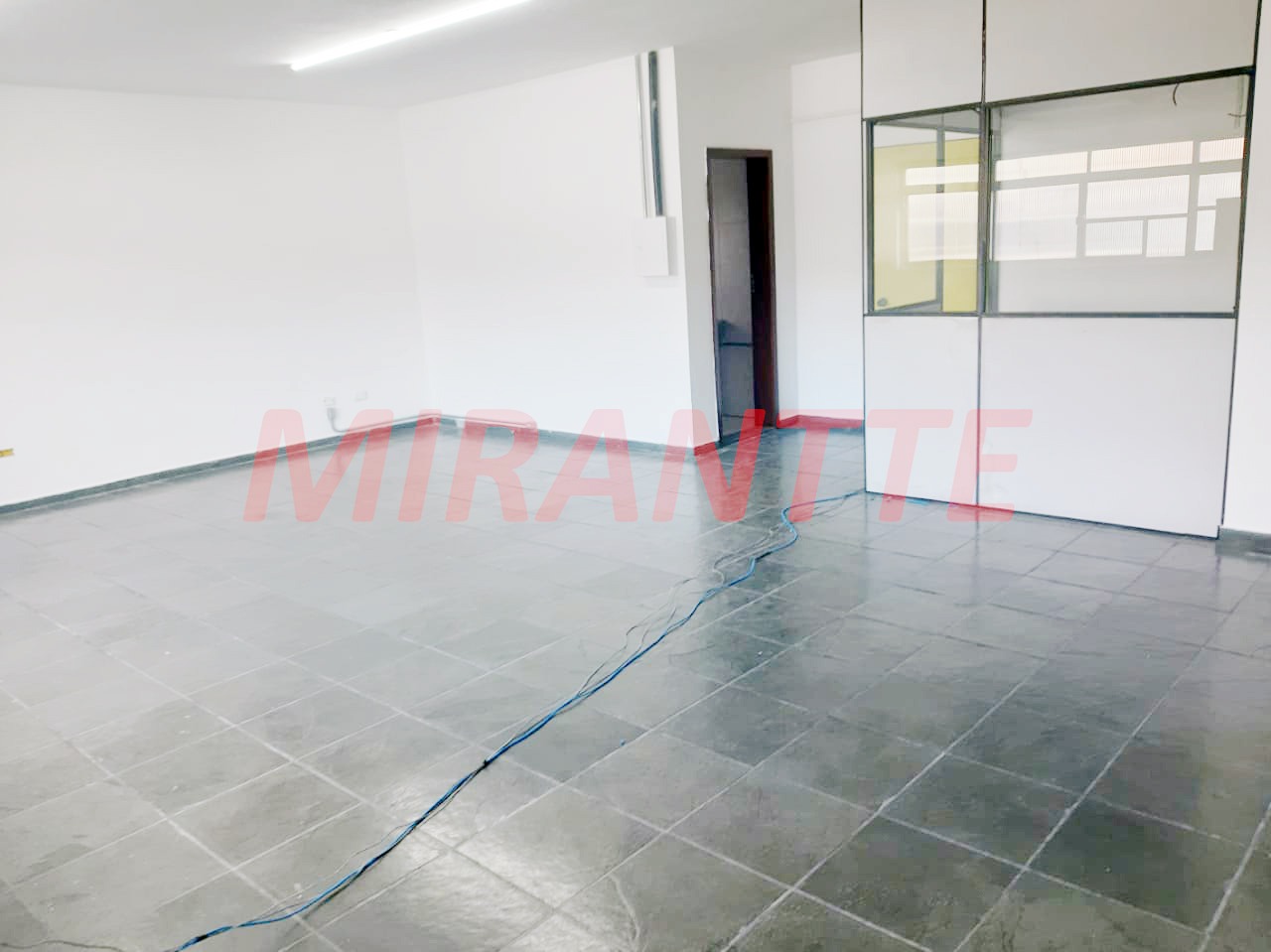 Galpao de 2350m² em Parque Peruche