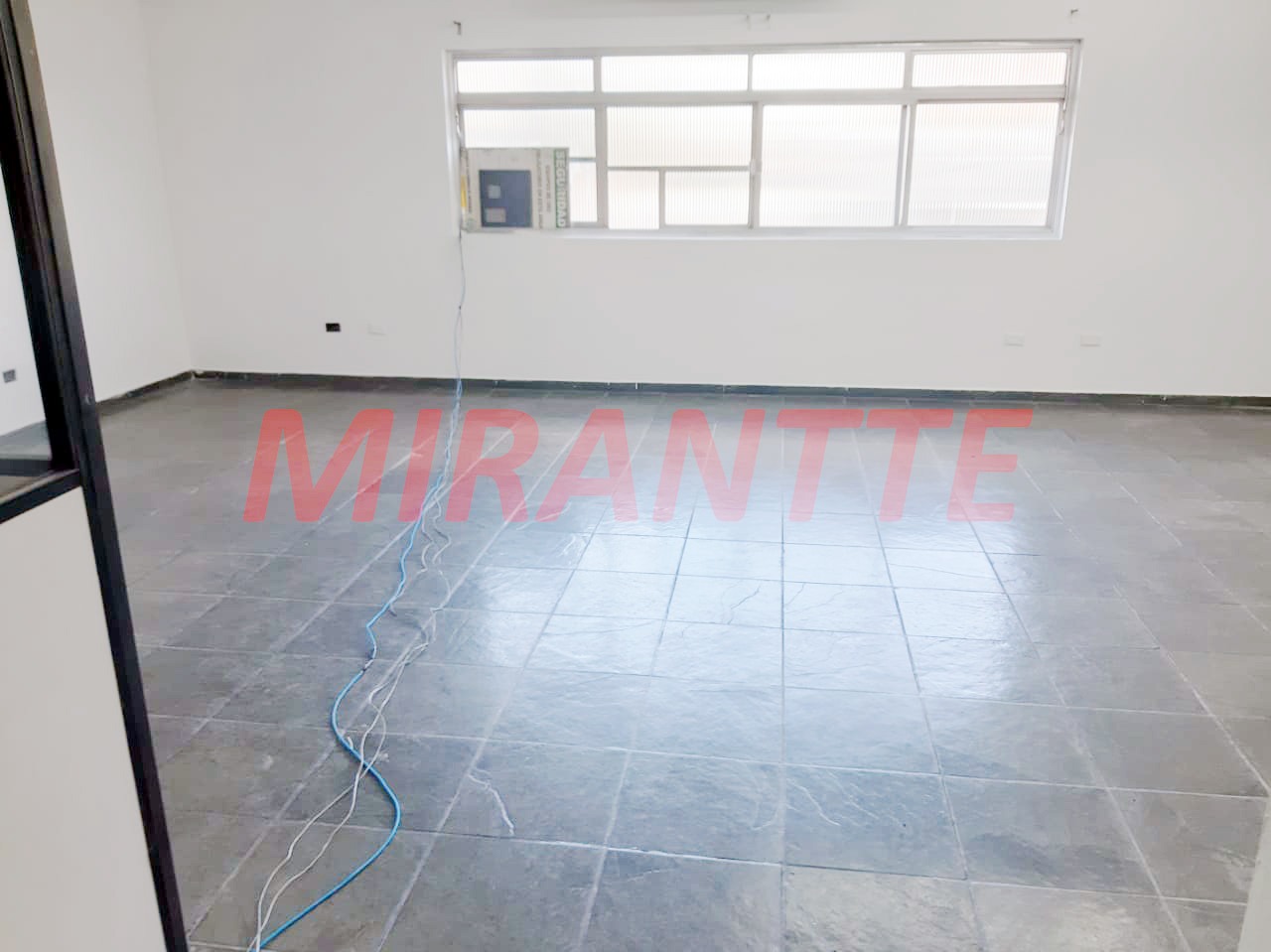 Galpao de 2350m² em Parque Peruche
