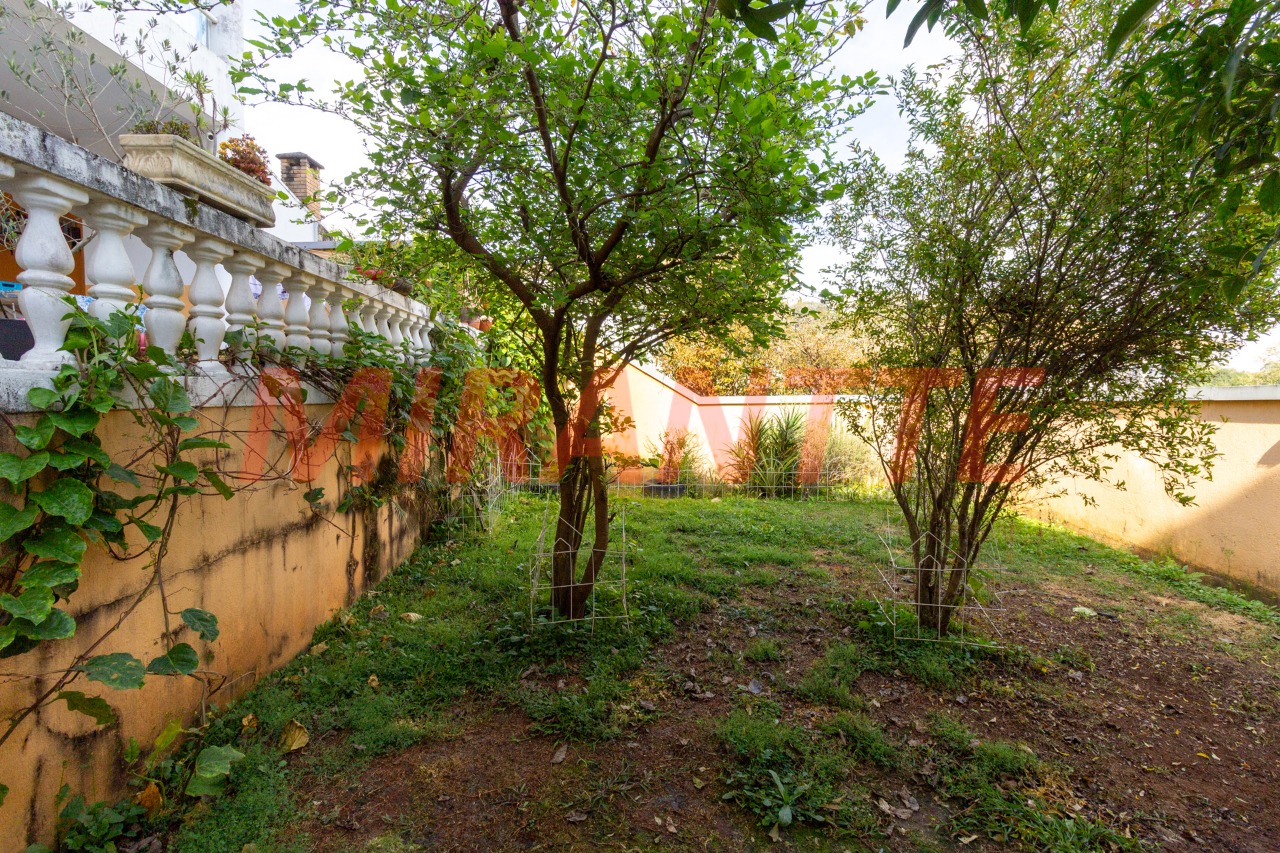 Cond. fechado de 239m² com 4 quartos em Jardim Itatinga