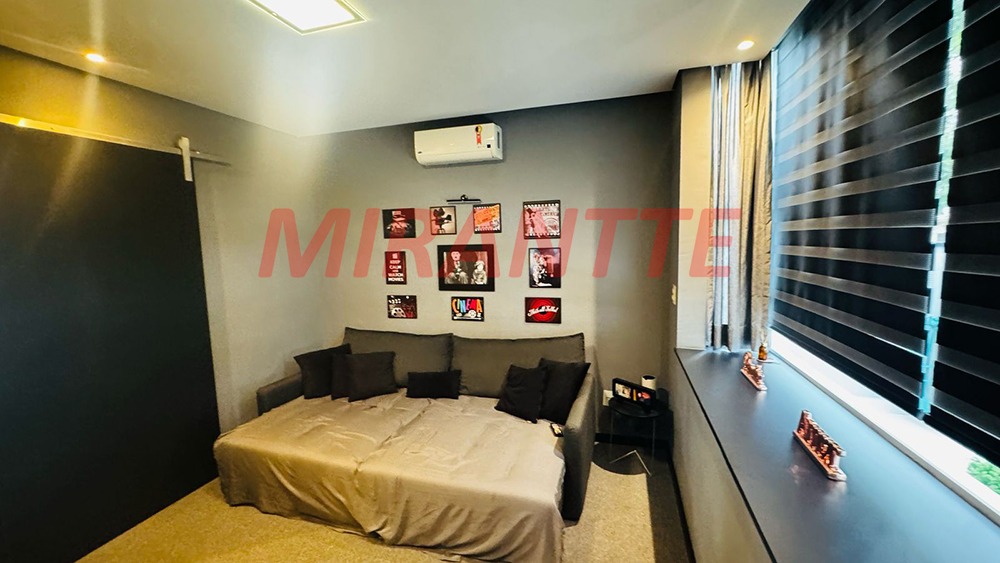Cond. fechado de 318m² com 4 quartos em Engordadouro