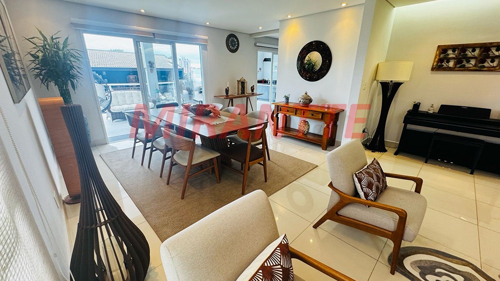 Cond. fechado de 318m² com 4 quartos em Engordadouro