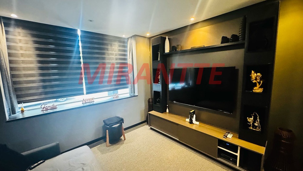 Cond. fechado de 318m² com 4 quartos em Engordadouro