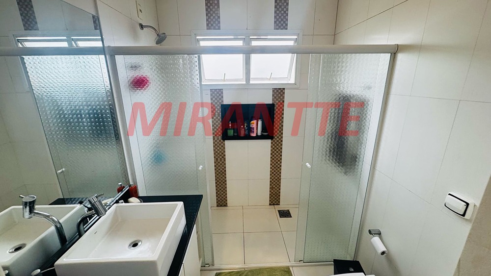 Cond. fechado de 318m² com 4 quartos em Engordadouro