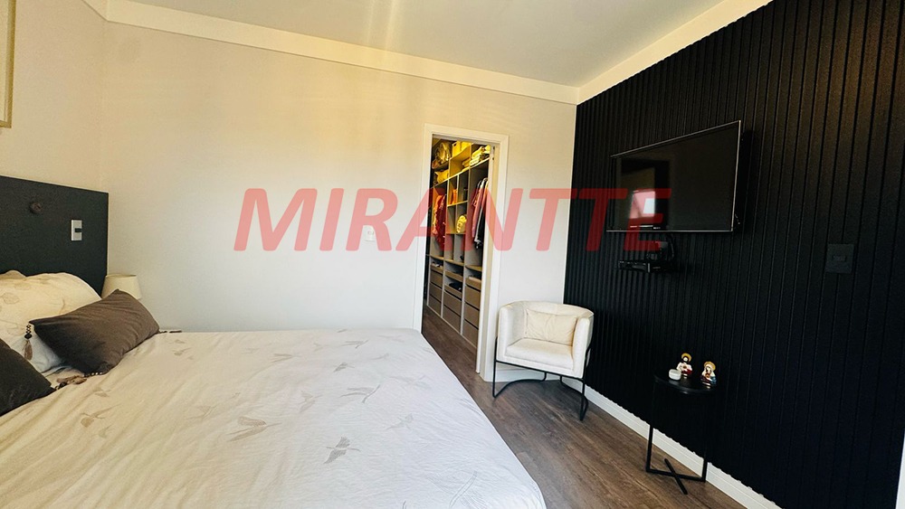 Cond. fechado de 318m² com 4 quartos em Engordadouro