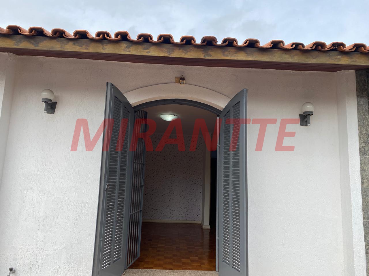 Sobrado de 116m² com 2 quartos em Santana