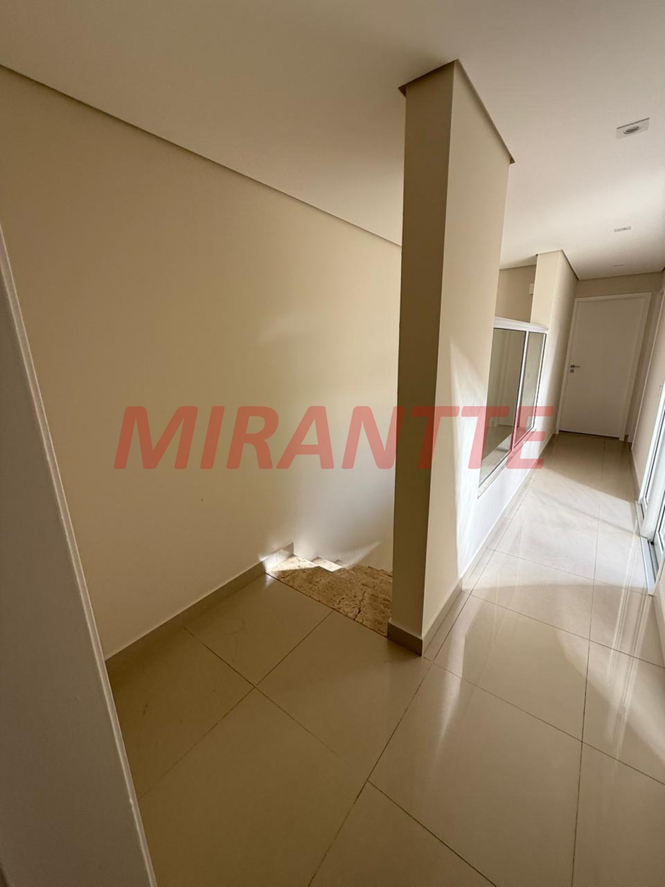 Cond. fechado de 300m² com 3 quartos em Engordadouro