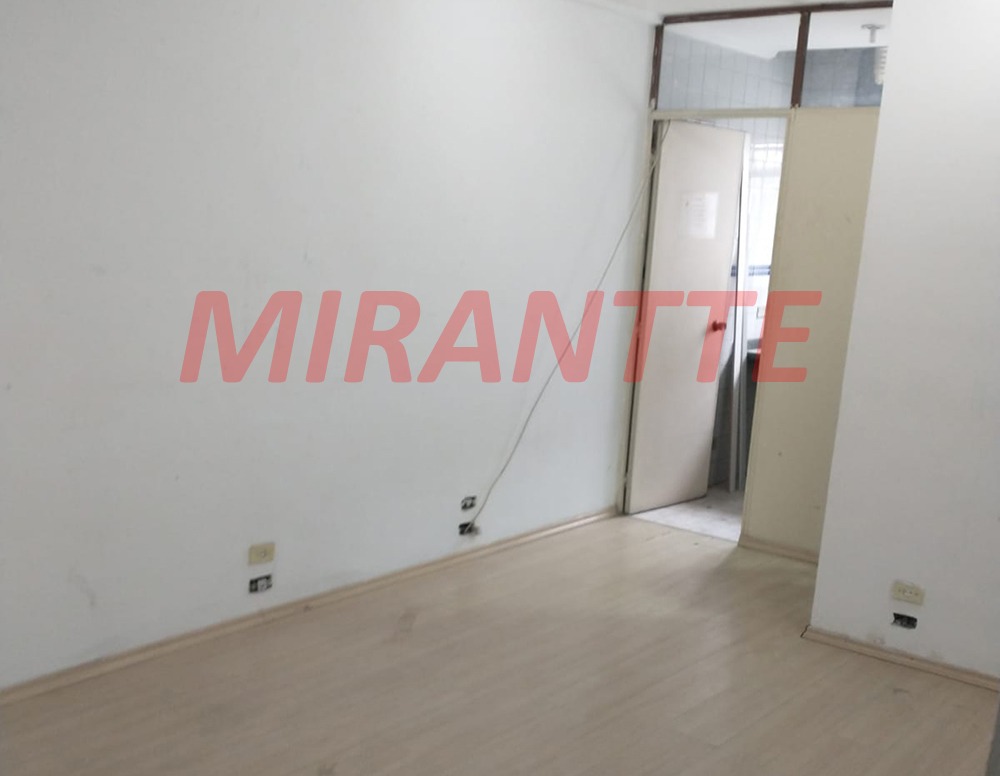 Comercial de 30m² em Santana