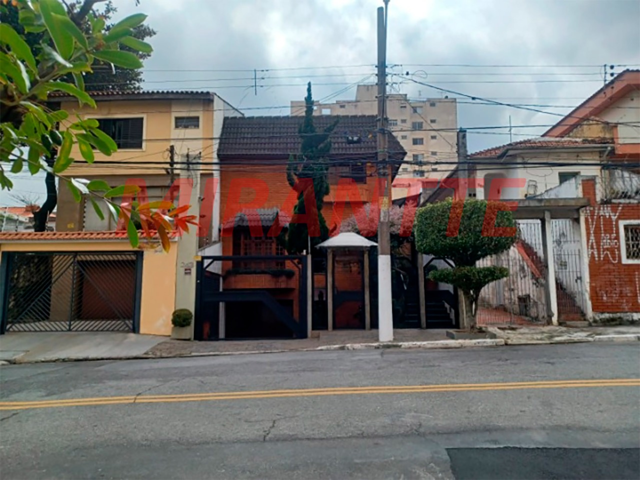 Sobrado de 235m² com 3 quartos em Vila Guilheme