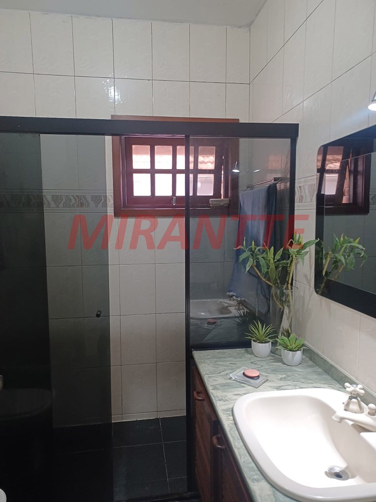 Sobrado de 235m² com 3 quartos em Vila Guilheme