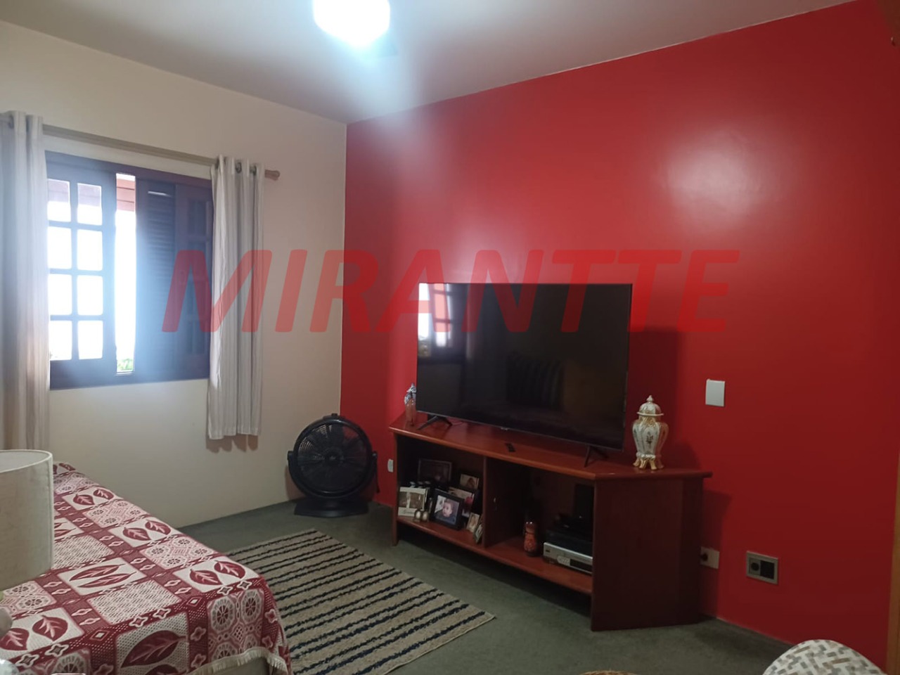 Sobrado de 235m² com 3 quartos em Vila Guilheme