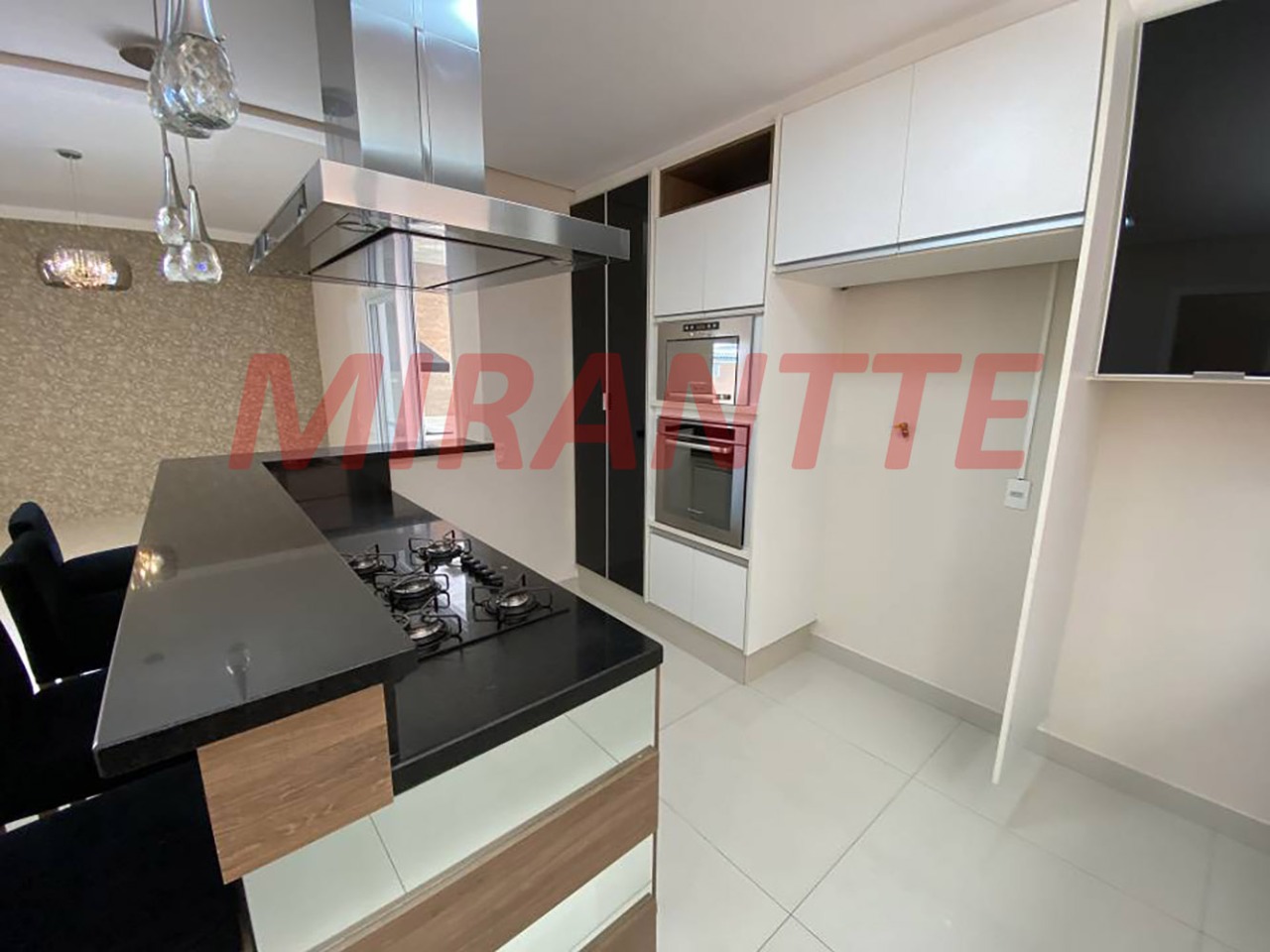 Cond. fechado de 280m² com 4 quartos em Engordadouro