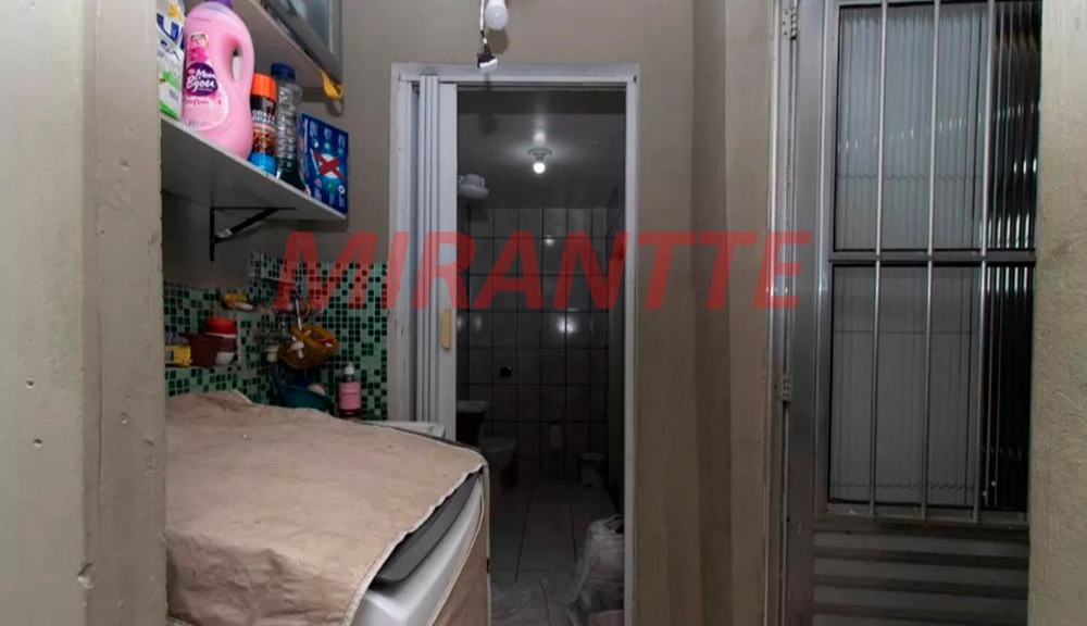 Sobrado de 270m² com 3 quartos em Vila Mazzei