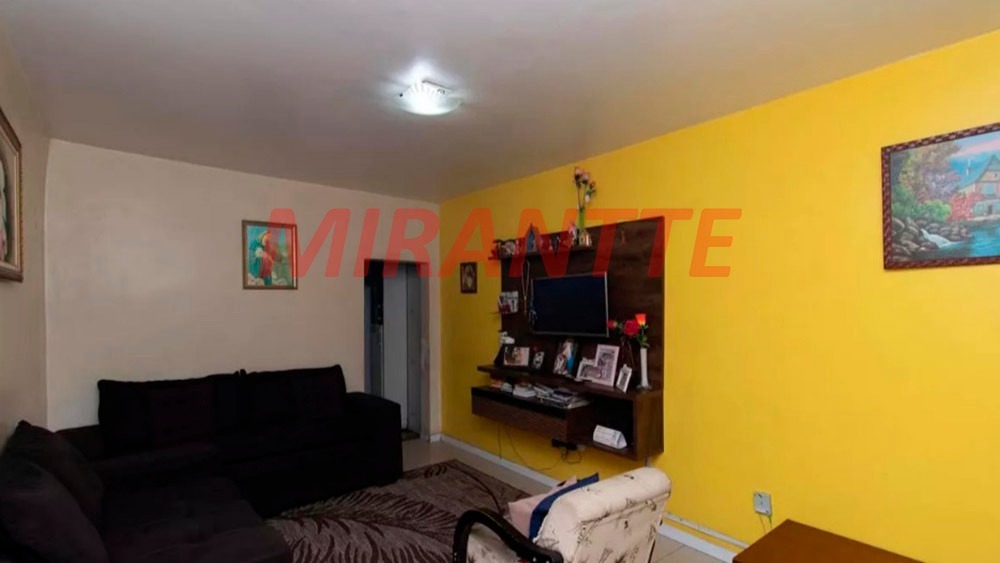 Sobrado de 270m² com 3 quartos em Vila Mazzei