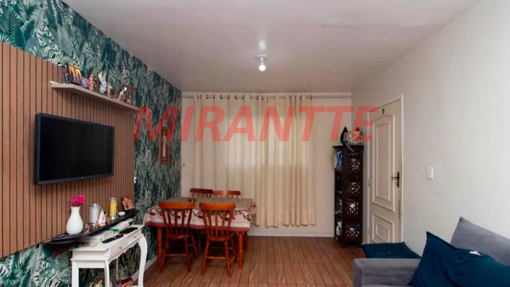 Sobrado de 270m² com 3 quartos em Vila Mazzei
