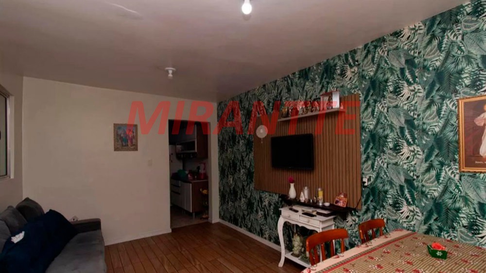 Sobrado de 270m² com 3 quartos em Vila Mazzei