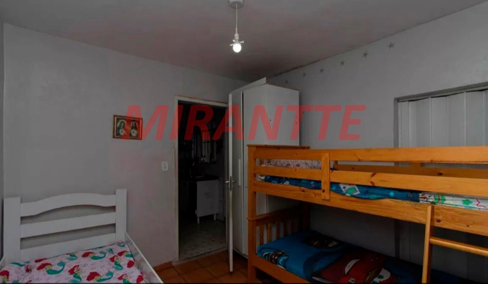 Sobrado de 270m² com 3 quartos em Vila Mazzei