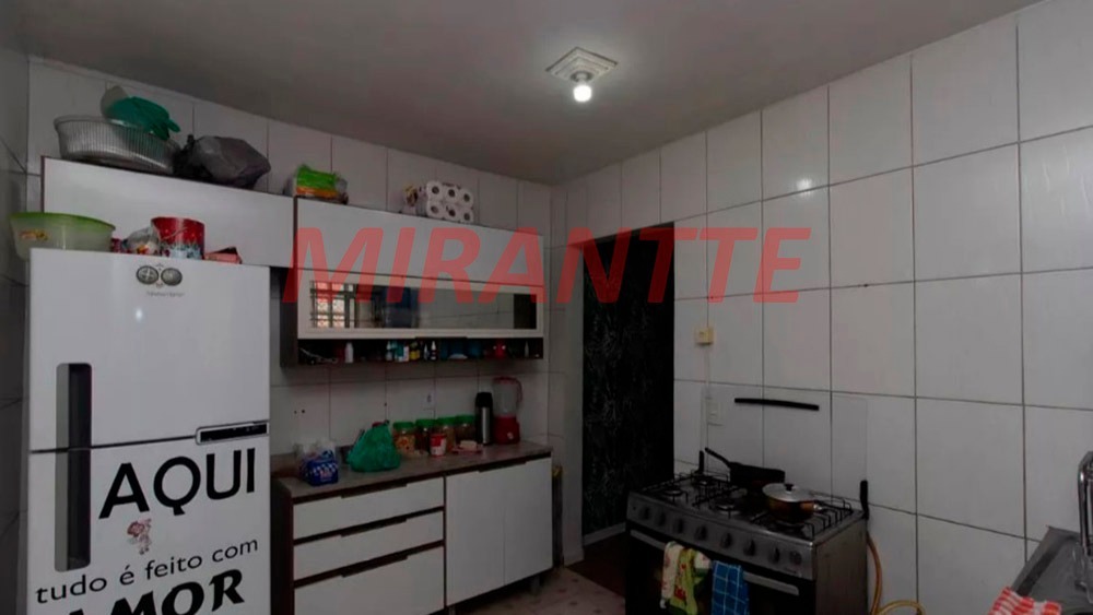 Sobrado de 270m² com 3 quartos em Vila Mazzei