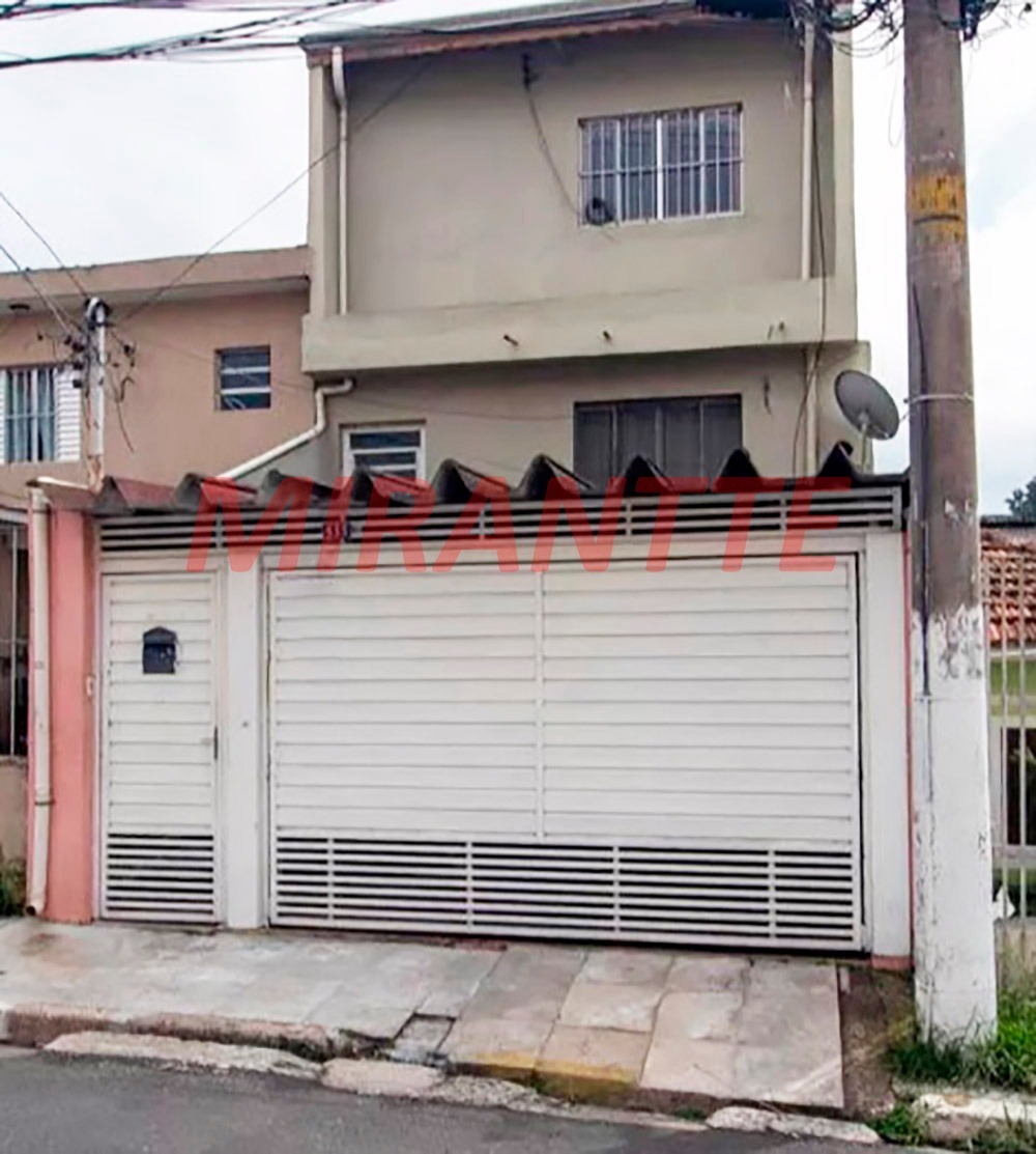 Sobrado de 270m² com 3 quartos em Vila Mazzei