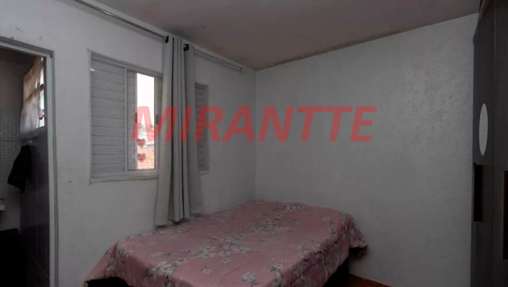 Sobrado de 270m² com 3 quartos em Vila Mazzei