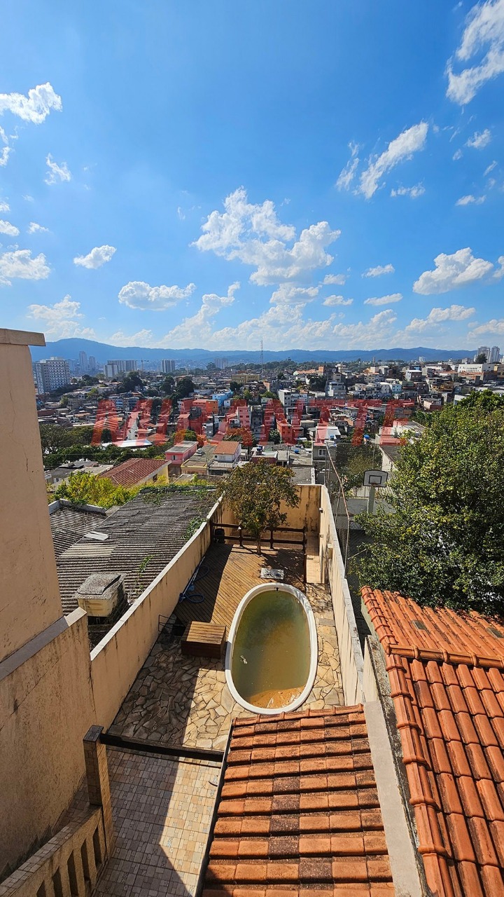 Sobrado de 168m² com 3 quartos em Casa Verde Alta
