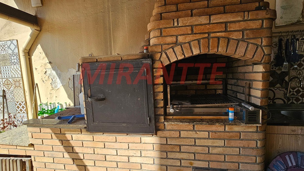 Sobrado de 168m² com 3 quartos em Casa Verde Alta