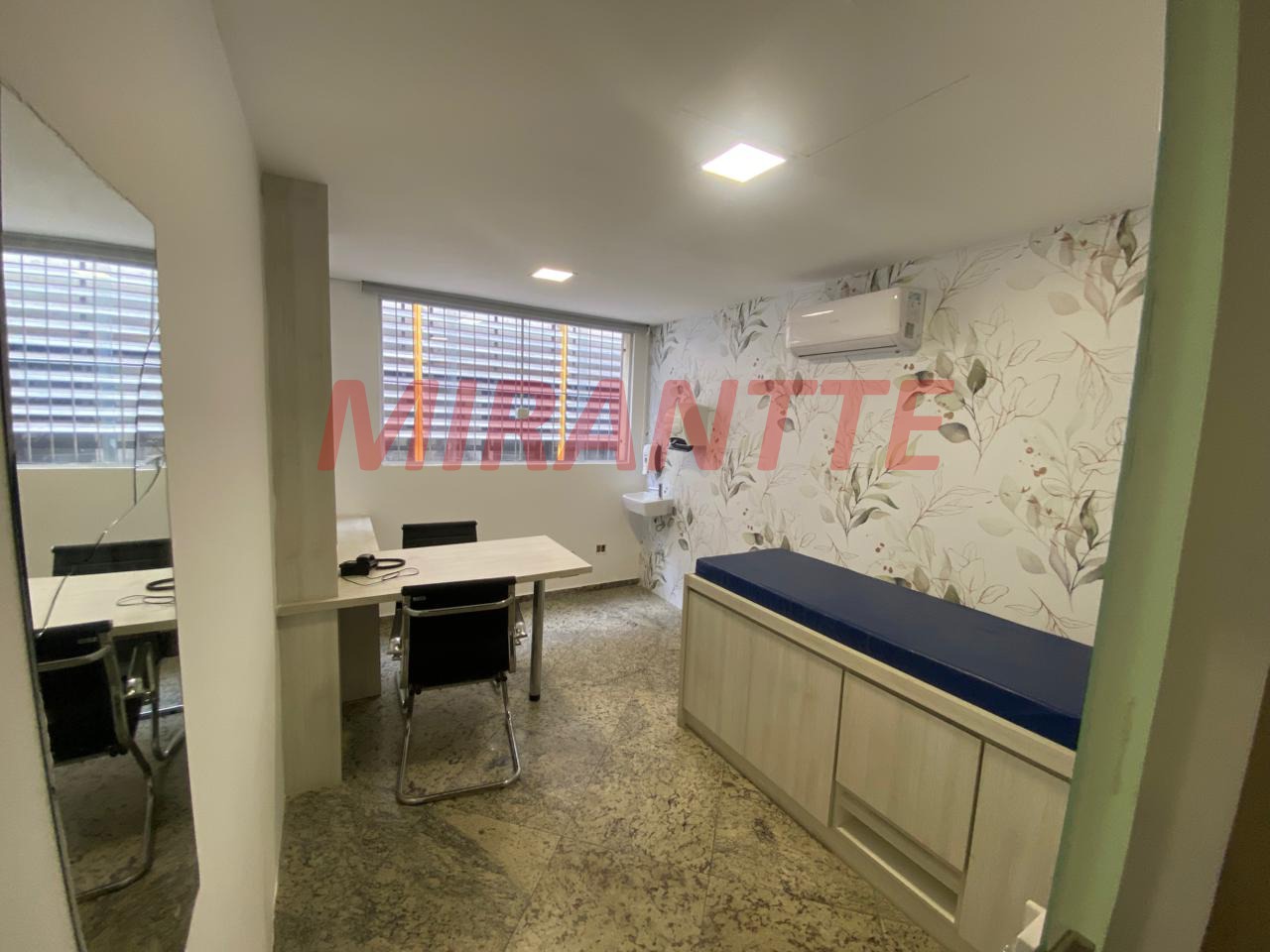 Comercial de 598m² em Santana