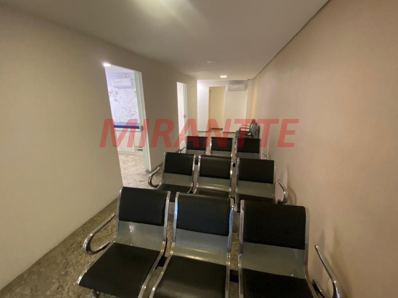 Comercial de 598m² em Santana