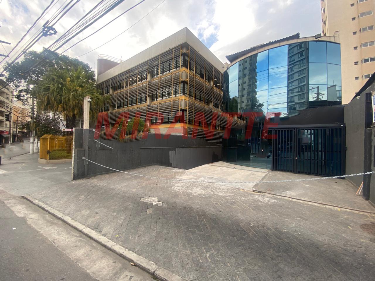 Comercial de 598m² em Santana