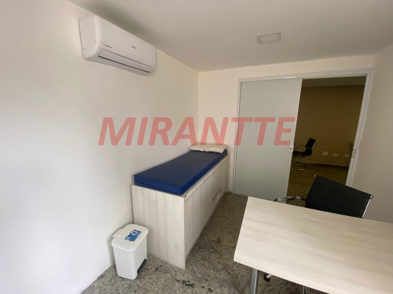 Comercial de 598m² em Santana