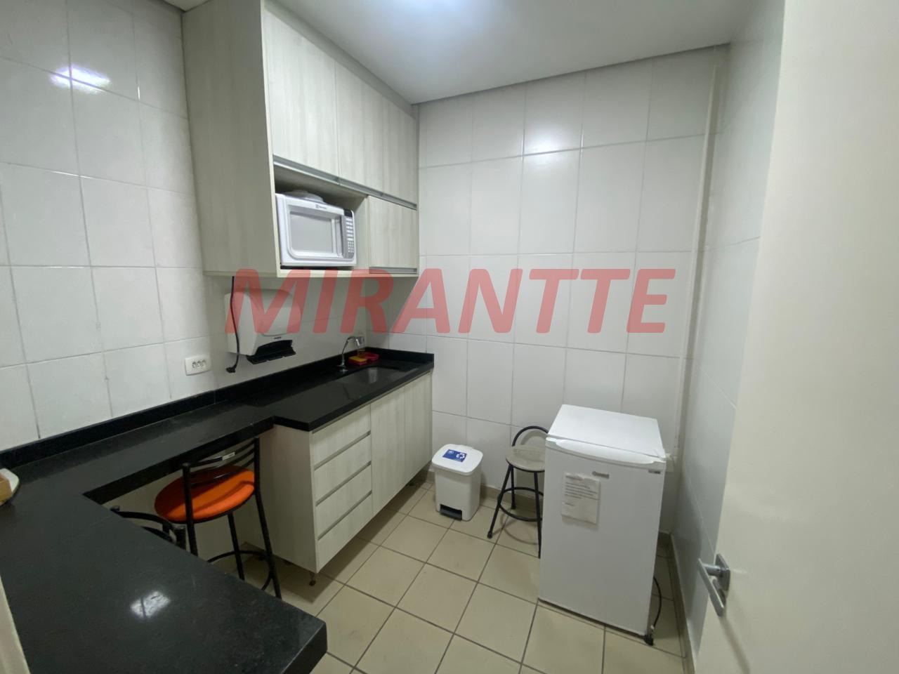 Comercial de 598m² em Santana
