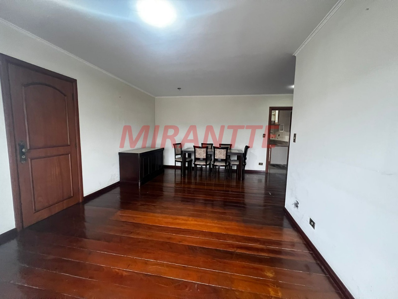 Apartamento de 190m² com 4 quartos em Tremembe