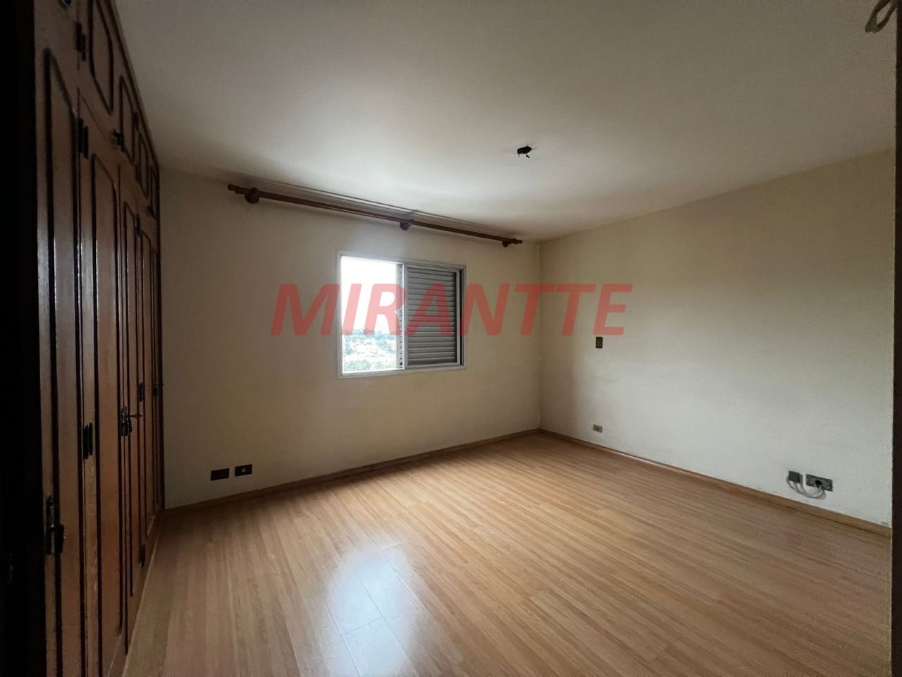 Apartamento de 190m² com 4 quartos em Tremembe