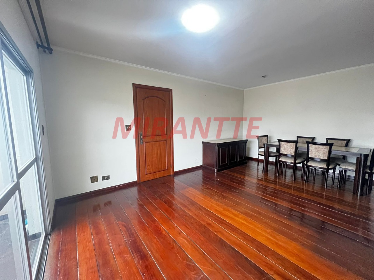 Apartamento de 190m² com 4 quartos em Tremembe