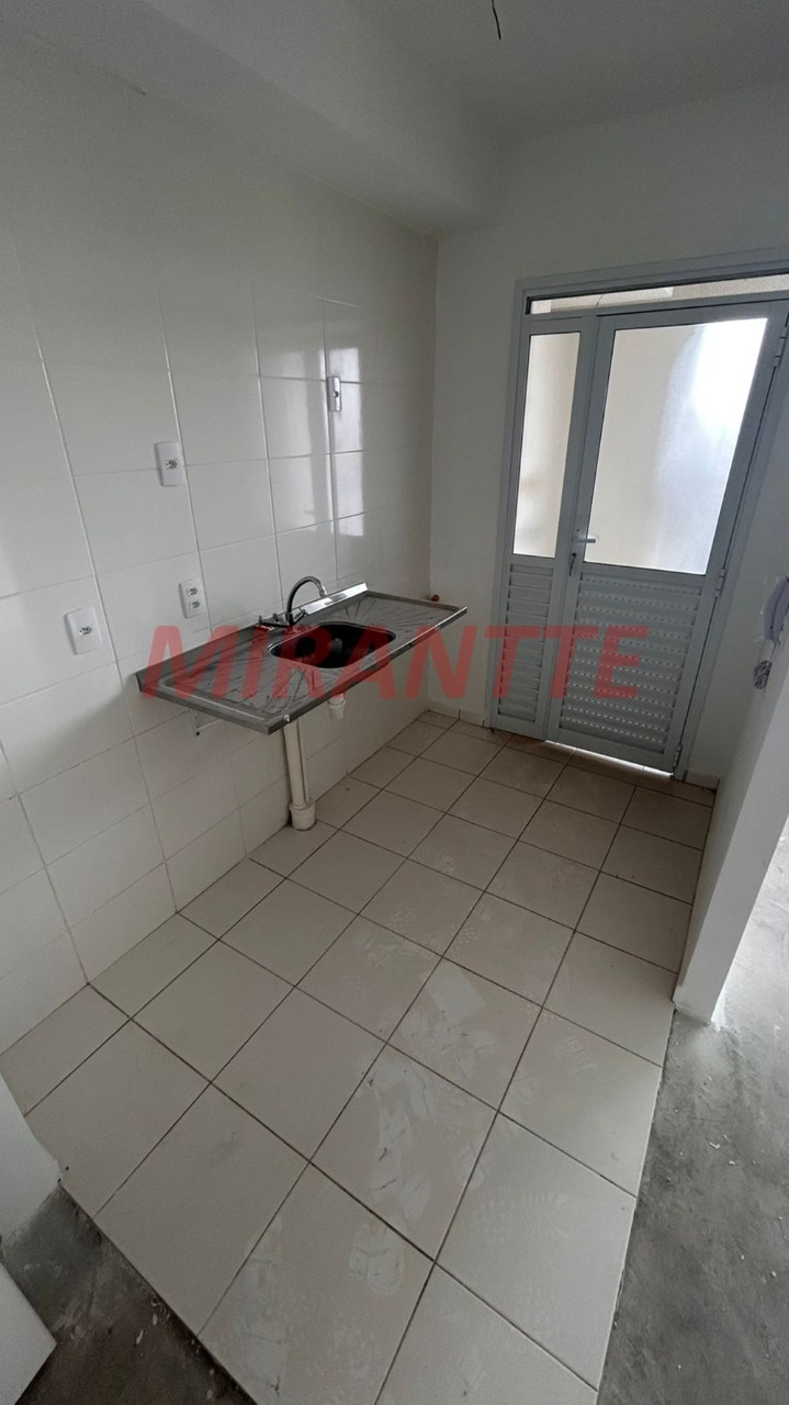 Apartamento de 43m² com 2 quartos em Vila Guaca