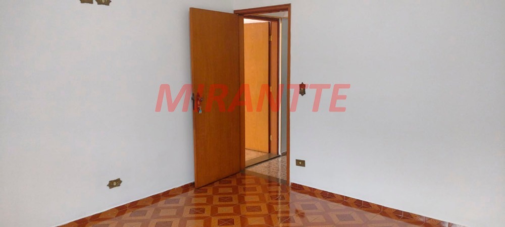 Sobrado de 200m² com 3 quartos em Santana