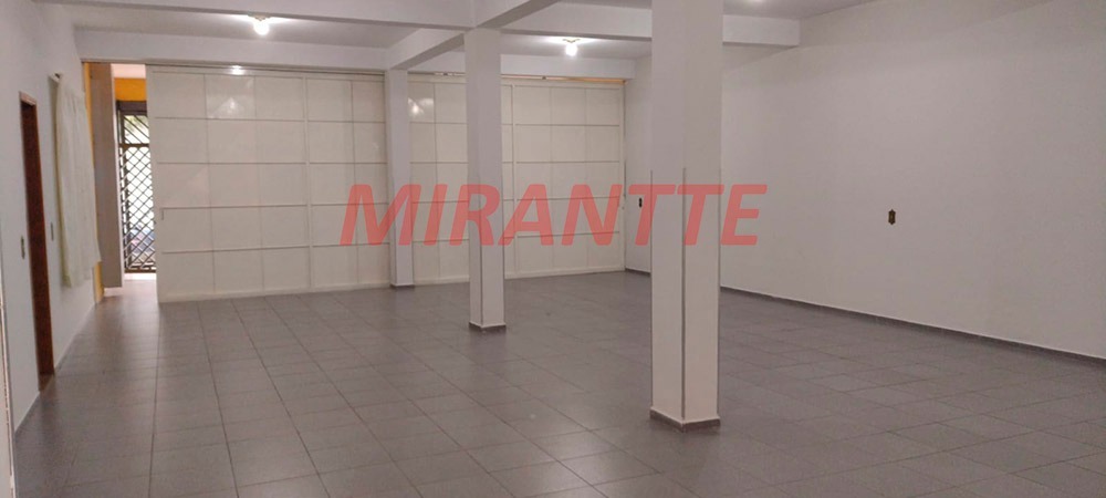 Sobrado de 200m² com 3 quartos em Santana