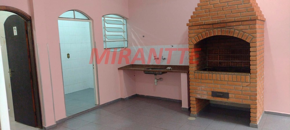 Sobrado de 200m² com 3 quartos em Santana