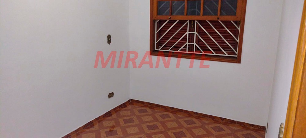 Sobrado de 200m² com 3 quartos em Santana