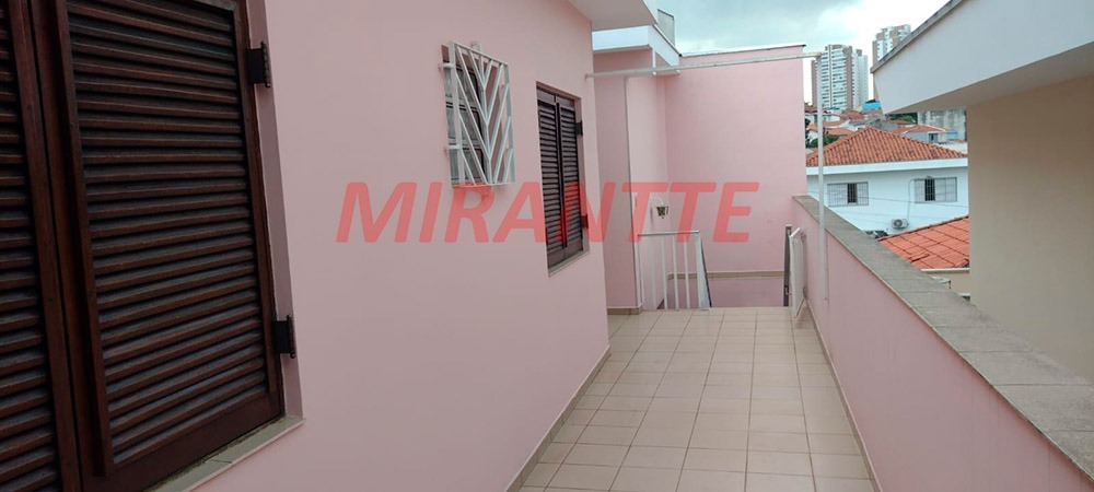 Sobrado de 200m² com 3 quartos em Santana