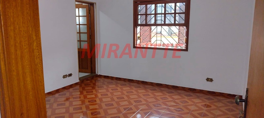 Sobrado de 200m² com 3 quartos em Santana