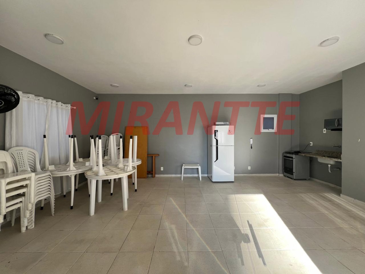 Apartamento de 55m² com 2 quartos em Parque Sao Domingos