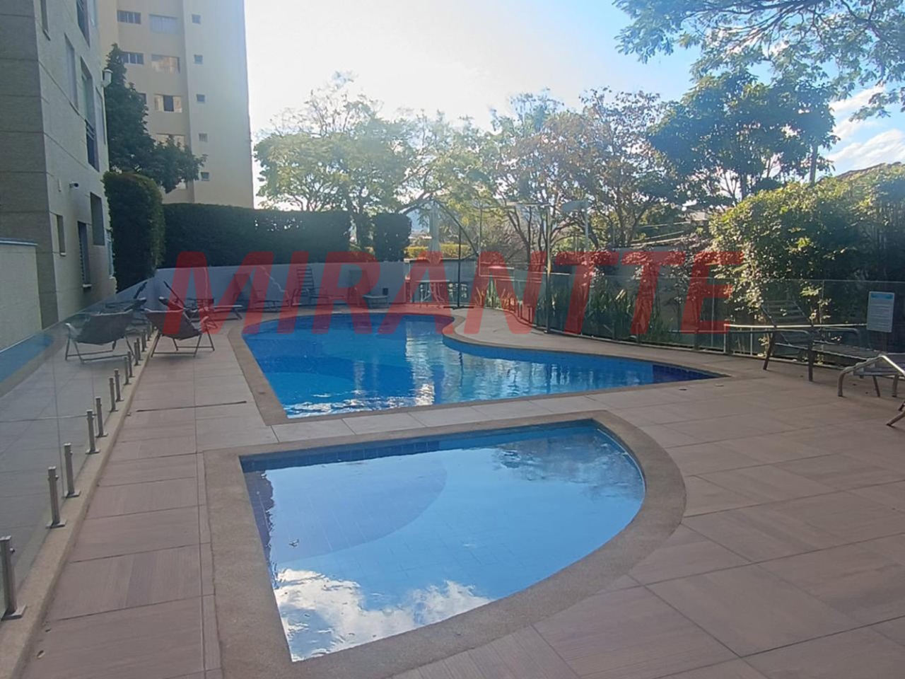 Apartamento de 55m² com 2 quartos em Parque Sao Domingos